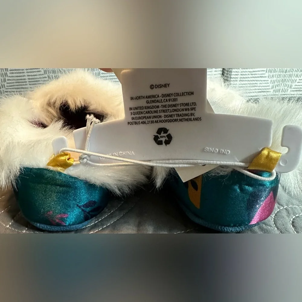 Disney Frozen Teal Baby/Toddler Non Skid Slippers NWT Size 5/6